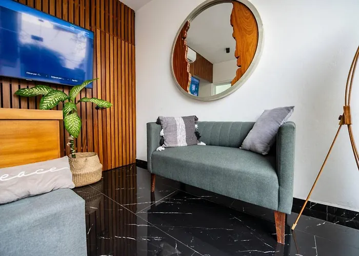 Сasa de vacaciones Stylish W Rooftop Pool Walk To 5th